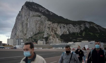 Gibraltar: Território mais Imunizado do Mundo Cancela Natal